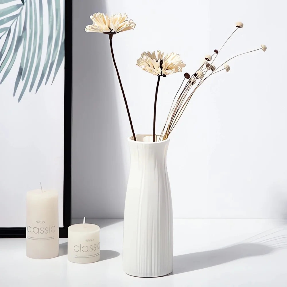 MODERN MINIMALIST VASE